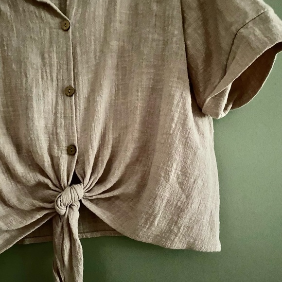 Blush Gauze Blouse - Picture 2 of 3